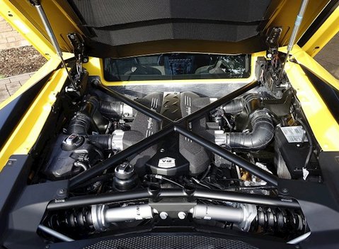 Lamborghini Aventador SV LP750-4 4