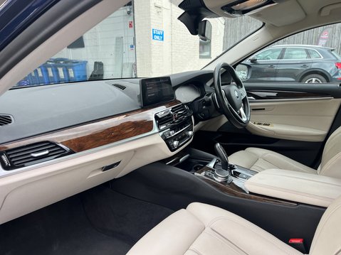 BMW 5 Series (Sold) 3.0 530d SE Saloon 4dr Diesel Auto xDrive Euro 6 (s/s) (265 ps) 17