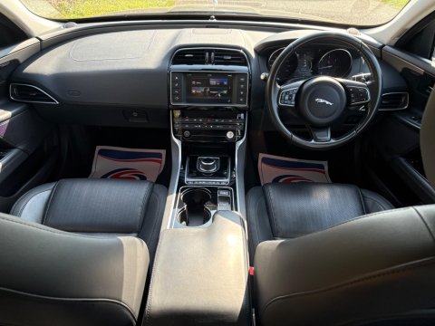 Jaguar XE PORTFOLIO 14