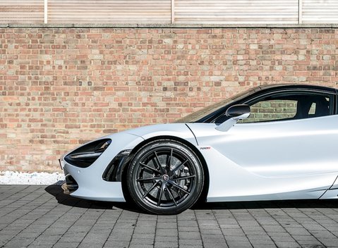 McLaren 720S Performance 22