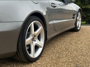 Mercedes-Benz SL Series SL350 19