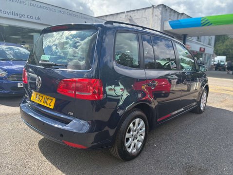 Volkswagen Touran 1.6 TDI S MPV 5dr Diesel DSG Euro 5 (105 ps) 2