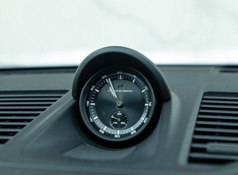 Porsche 911 Turbo S (992) 22