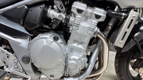 Suzuki Bandit GSF 650 2009 ONLY 13K NEW MOT JUST SERVICED A2 650CC 9