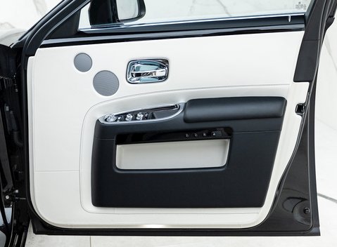 Rolls-Royce Ghost Series II 23