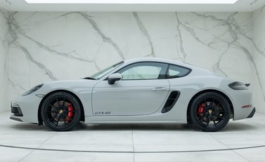 Porsche 718 Cayman GTS 4.0 2
