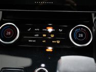 Land Rover Range Rover Sport 3.0 D300 MHEV Dynamic SE SUV 5dr Diesel Auto 4WD Euro 6 (s/s) (300 ps) 14