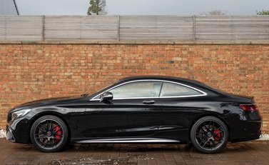 Mercedes-Benz S63 AMG Coupe 2