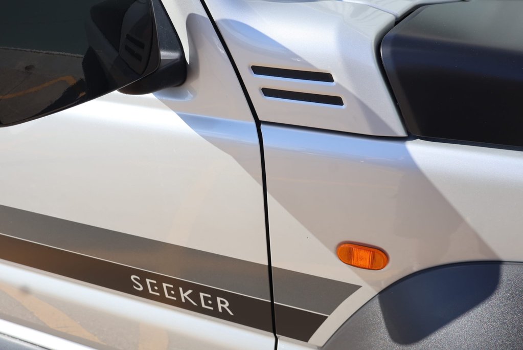 Suzuki Jimny ALLGRIP 4x4 with huge spec styled by Seeker emu lift kit  19