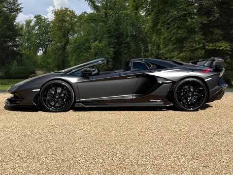 Lamborghini Aventador SVJ ROADSTER (LP 770-4) 8