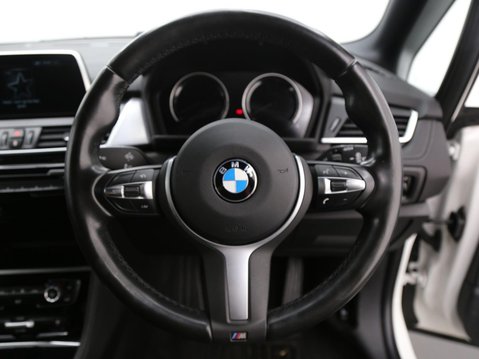 BMW 2 Series 1.5 218i M Sport Euro 6 (s/s) 5dr 10