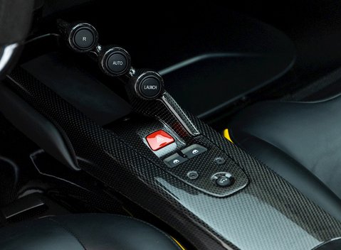 Ferrari LaFerrari 18