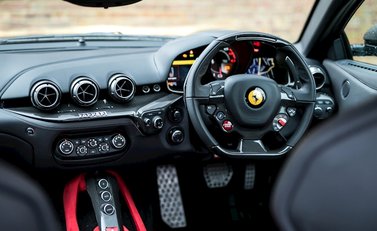 Ferrari F12 Berlinetta 29