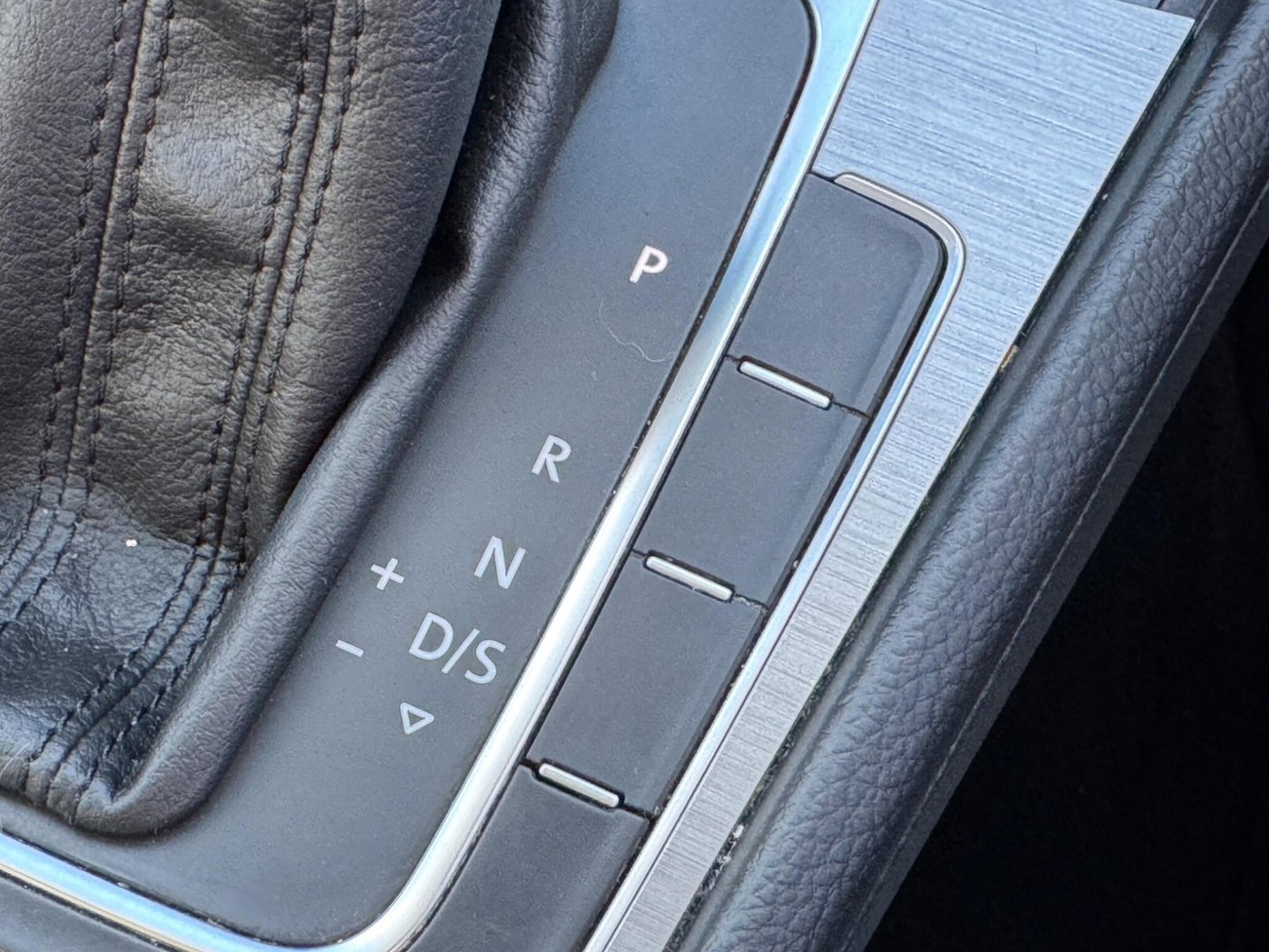 2014 Volkswagen Golf — image 26