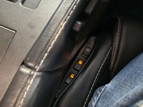 Aston Martin Vantage 4.3 Vantage V8 Auto 2dr ROADSTER 97