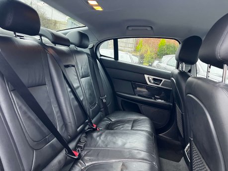 Jaguar XF 2.2 XF Luxury D Auto 4dr 19