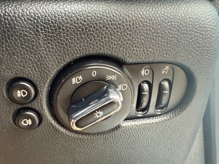 Mini Hatch COOPER D 36