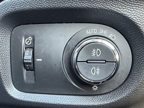 Vauxhall Corsa 100kW Elite Nav Premium 50kWh 5dr Auto [7.4kWCh] 32