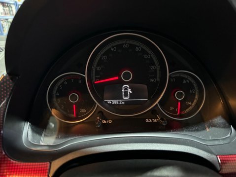 Volkswagen Up 1.0 TSI up! GTI 23