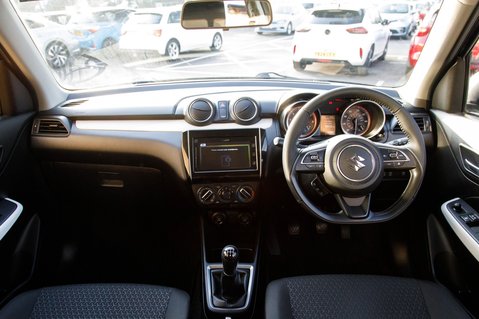 Suzuki Swift SZ-L DUALJET MHEV 3