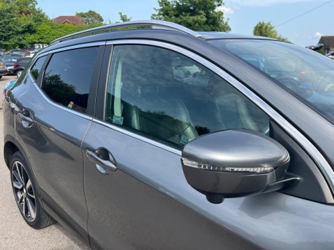 Nissan Qashqai 1.2 DIG-T Tekna 2WD Euro 6 (s/s) 5dr 14
