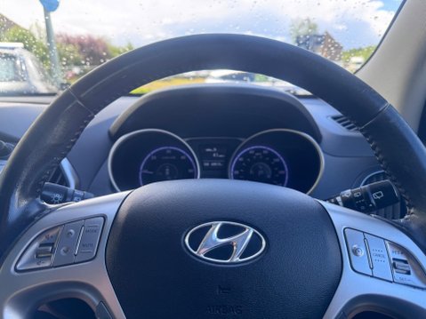 Hyundai ix35 2.0 CRDi Premium Auto 4WD Euro 5 5dr 16