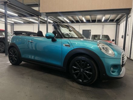 Mini Convertible 1.5 Cooper 2dr