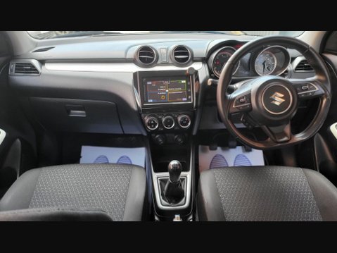 Suzuki Swift SZ5 BOOSTERJET SHVS MHEV 4