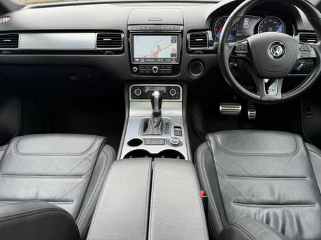 Volkswagen Touareg 3.0 TDI V6 BlueMotion Tech R-Line Tiptronic 4WD Euro 6 (s/s) 5dr 22