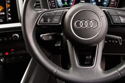 Audi A1 SPORTBACK TFSI SPORT 18