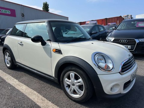 Mini Hatch 1.6 One 3dr 27