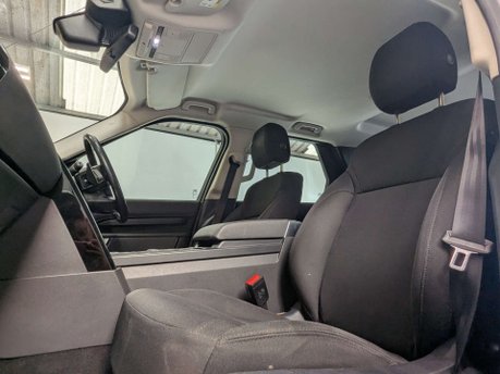 Land Rover Discovery 2.0 Discovery S SD4 Auto 4WD 5dr 38