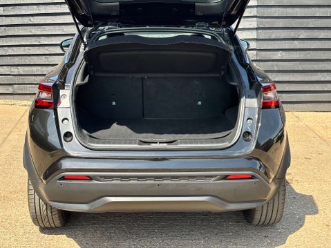 Nissan Juke 1.0 Juke Tekna DiG-T 5dr 8