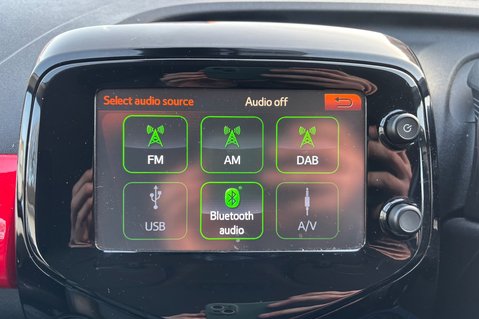 Peugeot 108 PURETECH GT LINE.. 9 MAIN DEALER SERVICES.. £20 ROAD TAX.. 1 OWNER 3