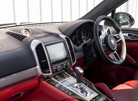 Porsche Cayenne Turbo 17