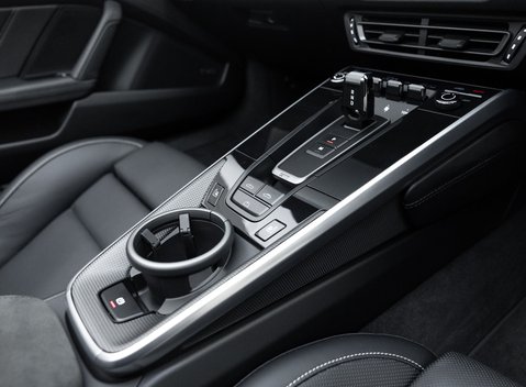 Porsche 911 Turbo S Cabriolet (992) 32