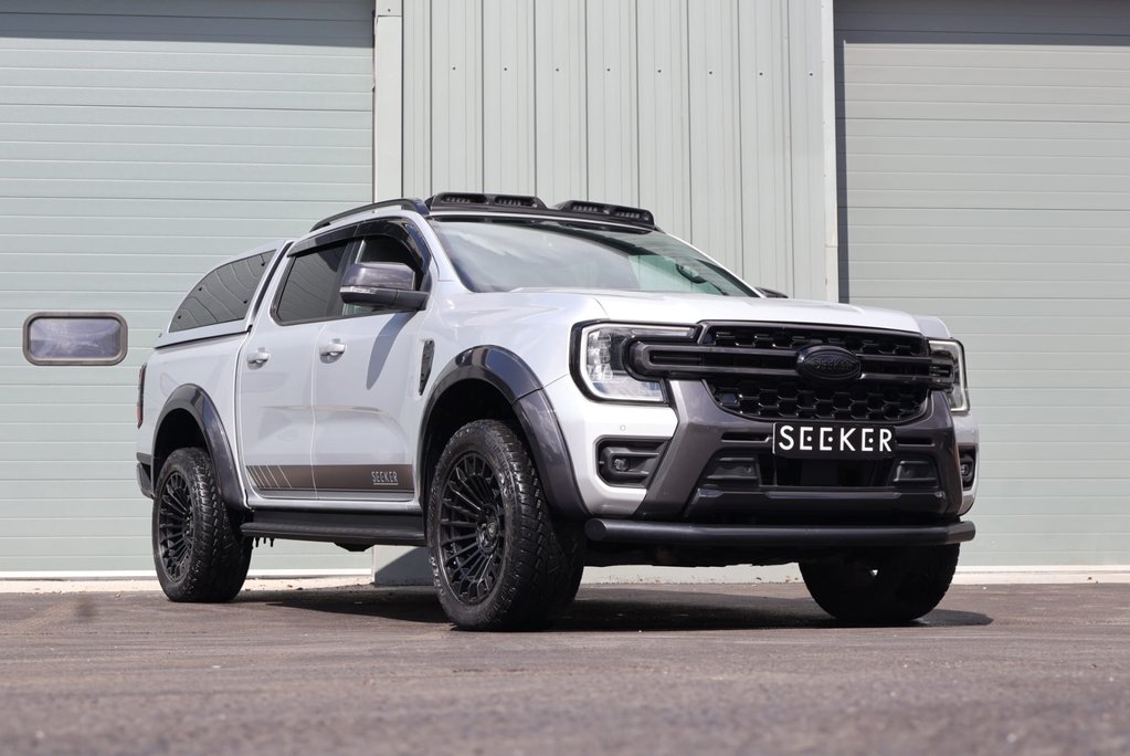 Ford Ranger WILDTRAK ECOBLUE FULLY STYLED WITH BODY COLOURED SNUG TOP 3
