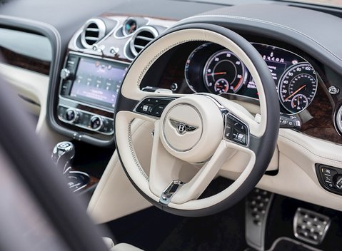 Bentley Bentayga V8 Diesel 11