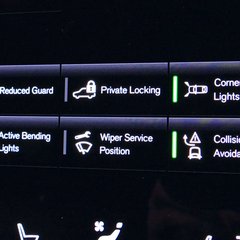 Volvo XC40 2.0 XC40 Inscription Pro B4 MHEV Auto 5dr 1