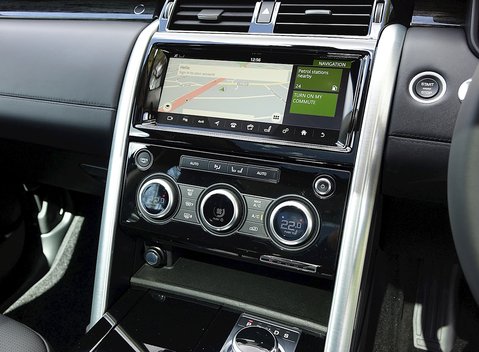 Land Rover Discovery SDV6 HSE Luxury 21