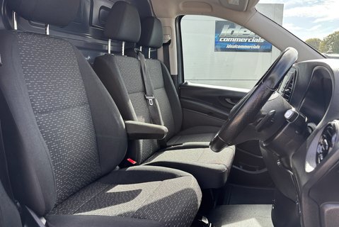 Mercedes-Benz Vito 114 Progressive L3 9g-Tronic Panel Van 4