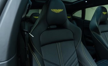 Aston Martin DBX 707 15