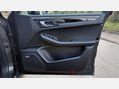 Porsche Macan 3.0 Macan S Semi-Auto 4WD 5dr 44