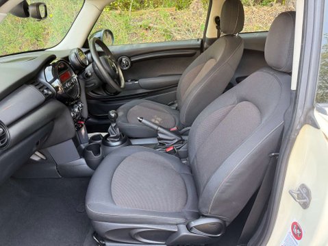 Mini Hatch 1.5 Cooper D 3dr 21