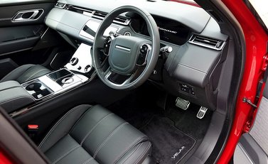 Land Rover Range Rover Velar R-Dynamic D300 HSE 13