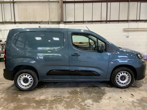 Peugeot Partner BLUEHDI PROFESSIONAL L1 4