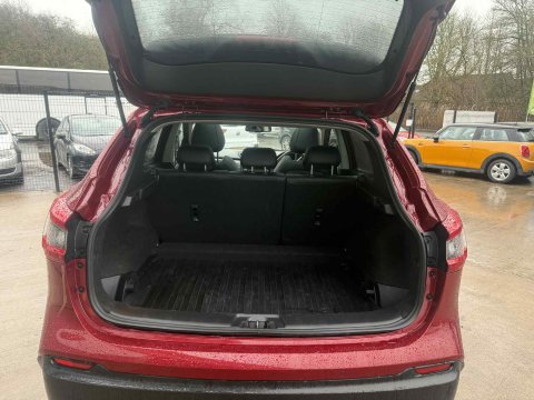 Nissan Qashqai DIG-T TEKNA 7