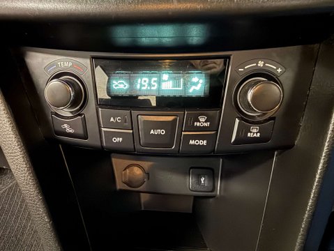 Suzuki Swift 1.2 Swift SZ4 DualJet 5dr 28