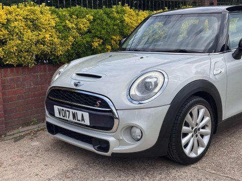 Mini Hatch 2.0 Cooper SD 5dr 4