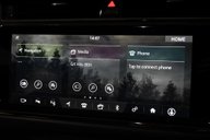 Land Rover Range Rover Evoque R-DYNAMIC HSE MHEV 81